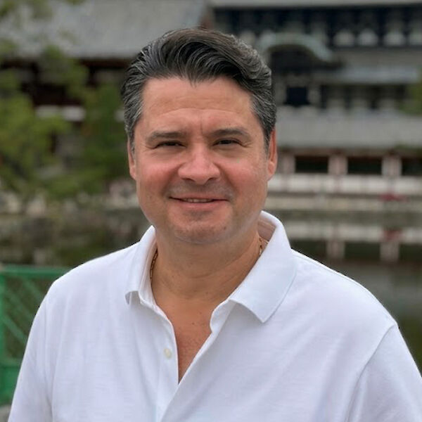 Eduardo Vazquez-Vela