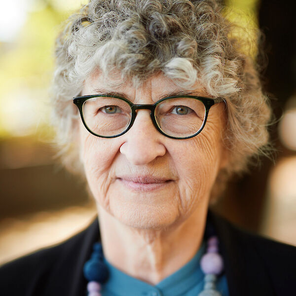 Frances Bula
